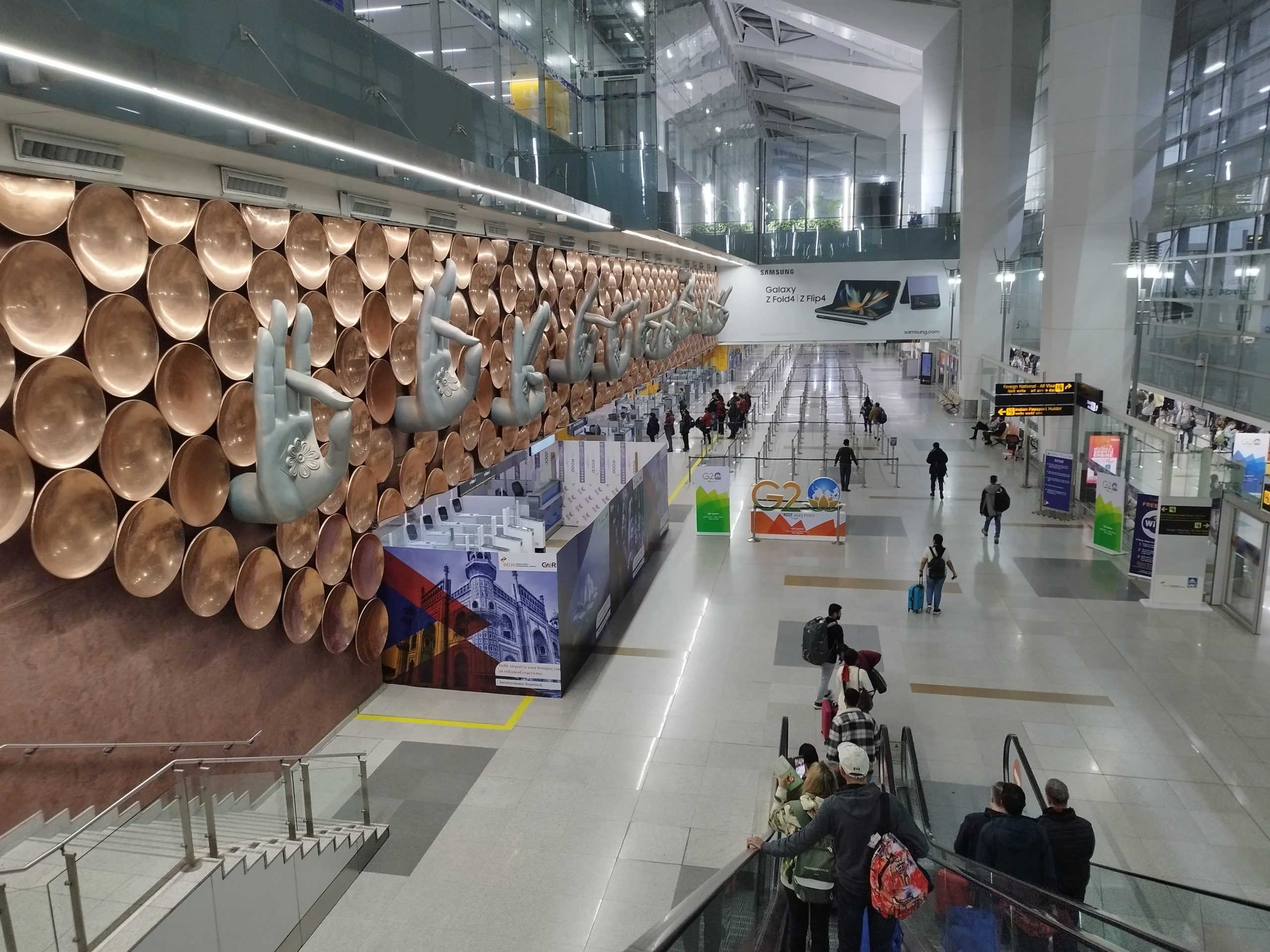 Y-Delhi Airport Arrive